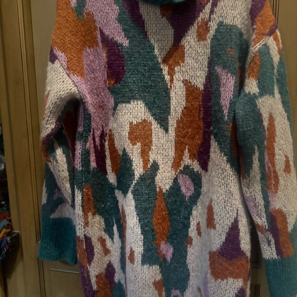 Multicolor Patterned Women's Sweater - Picture 4 of 5